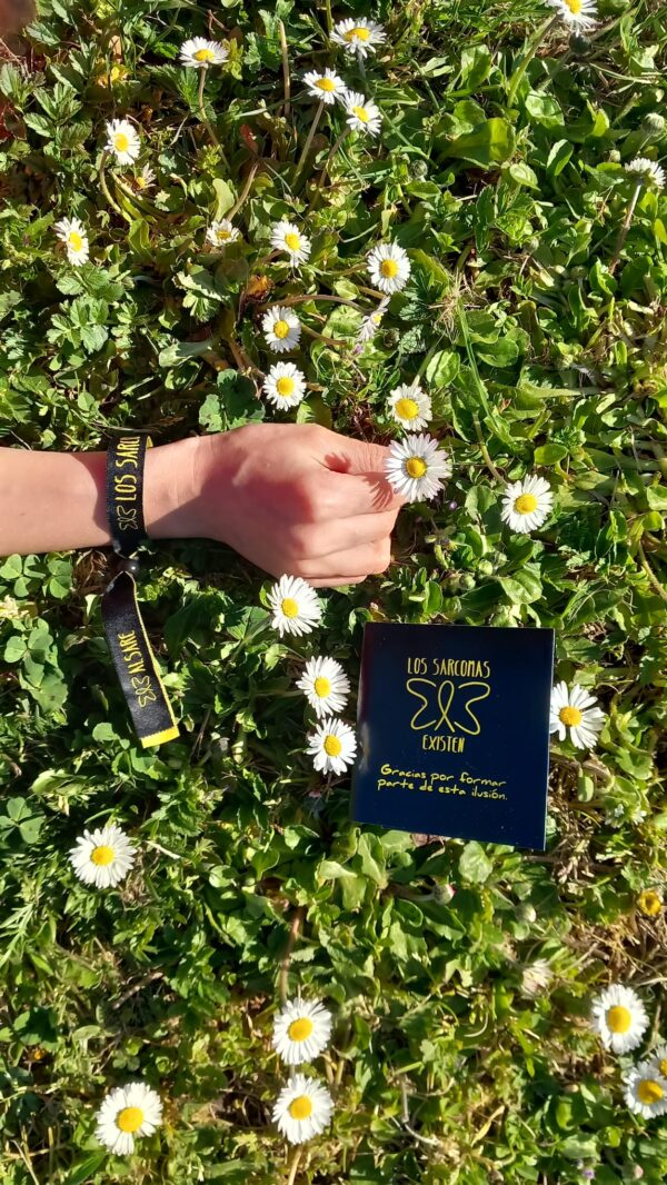Pulsera solidaria sarcoma